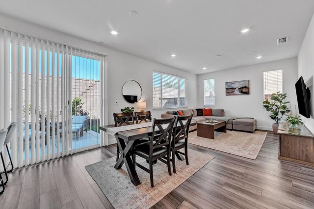 3269 Sherman Way, Folsom, CA 95630