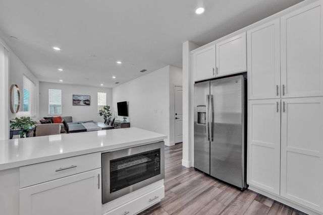 3269 Sherman Way, Folsom, CA 95630