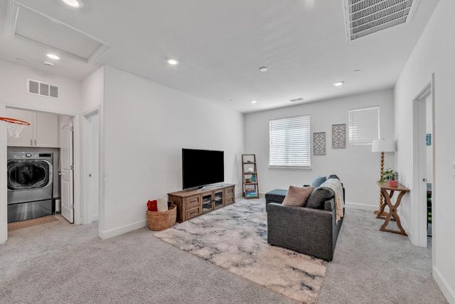 3269 Sherman Way, Folsom, CA 95630