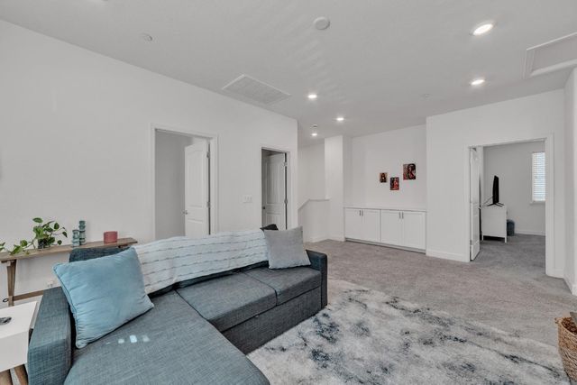 3269 Sherman Way, Folsom, CA 95630