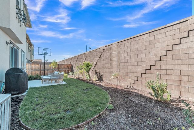 3269 Sherman Way, Folsom, CA 95630