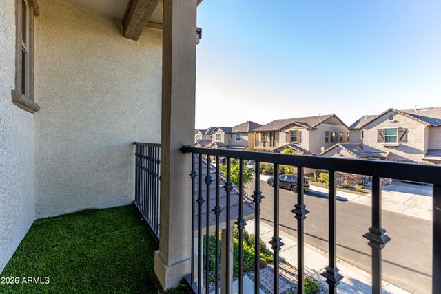 2539 E PELICAN Drive, Gilbert, AZ 85297