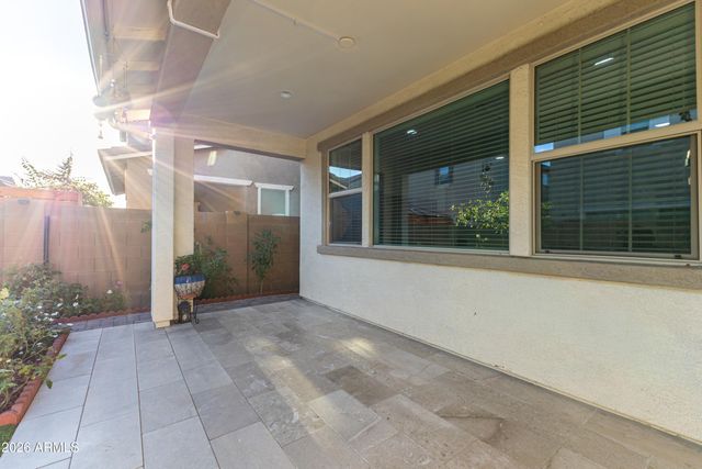 2539 E PELICAN Drive, Gilbert, AZ 85297