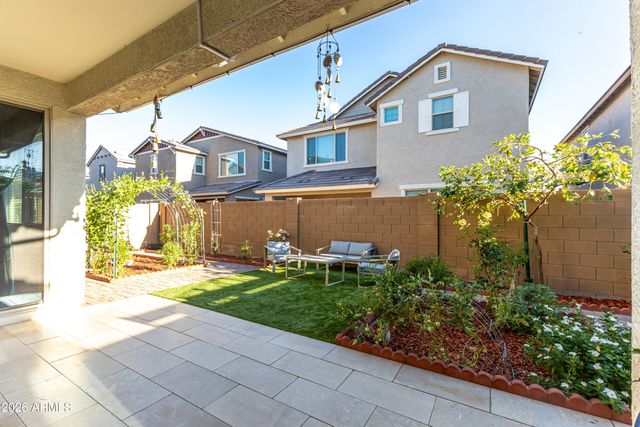 2539 E PELICAN Drive, Gilbert, AZ 85297