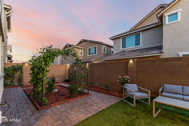 2539 E PELICAN Drive, Gilbert, AZ 85297