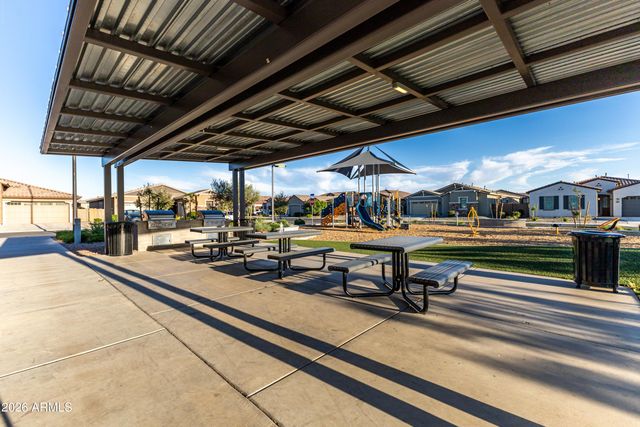 2539 E PELICAN Drive, Gilbert, AZ 85297