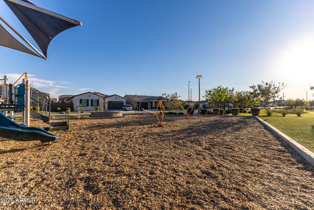 2539 E PELICAN Drive, Gilbert, AZ 85297