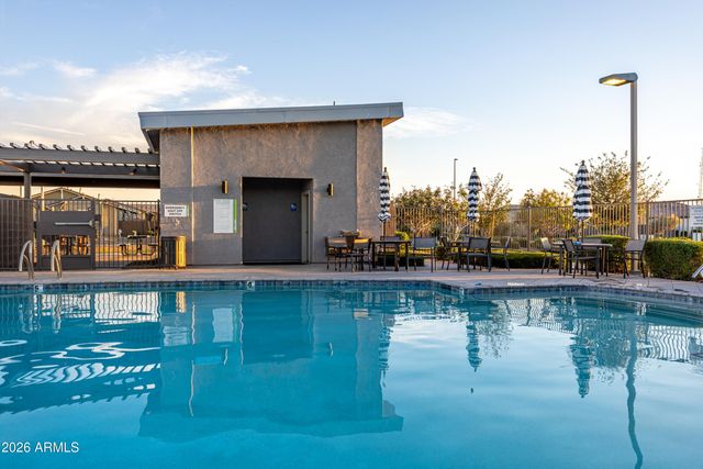 2539 E PELICAN Drive, Gilbert, AZ 85297