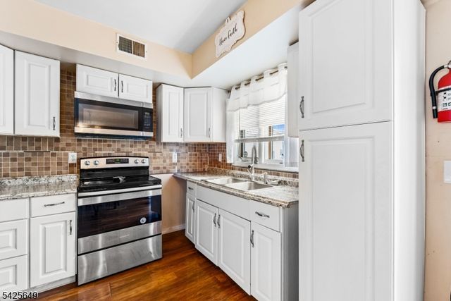 311 Cheyenne Rd, Andover Twp., NJ 07848