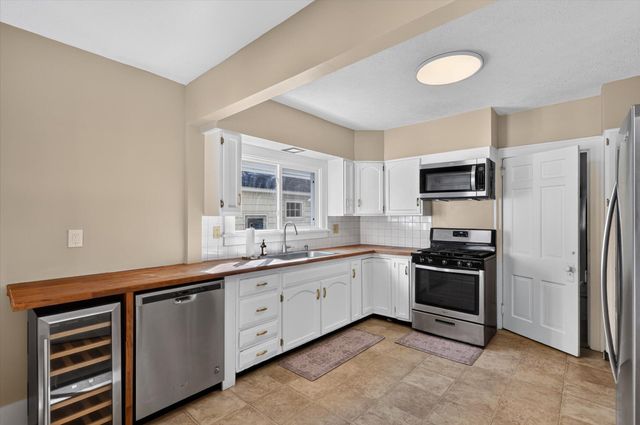 328 Glenhaven Avenue Nw, City Of Grand Rapids, MI 49504