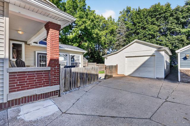 328 Glenhaven Avenue Nw, City Of Grand Rapids, MI 49504