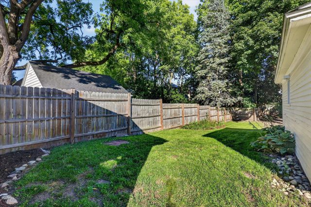 328 Glenhaven Avenue Nw, City Of Grand Rapids, MI 49504