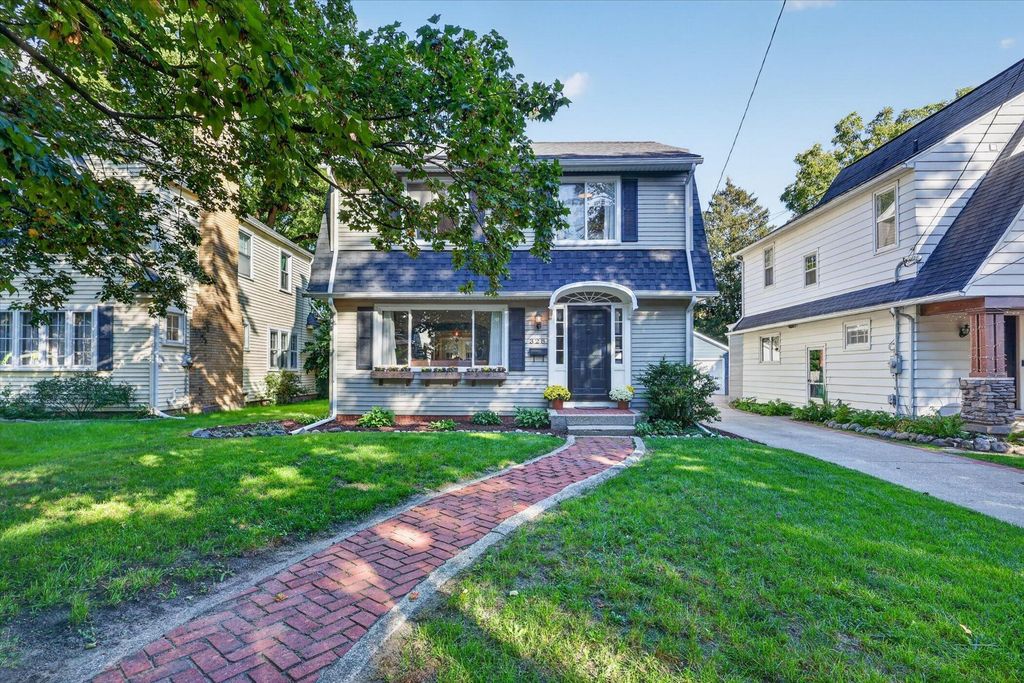 328 Glenhaven Avenue Nw, City Of Grand Rapids, MI 49504