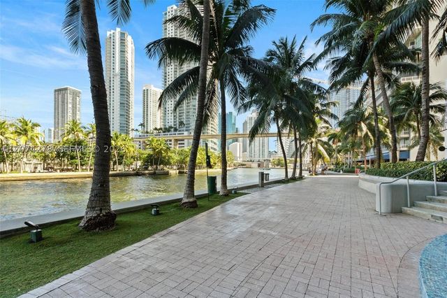 185 SW 7th St 2003, Miami, FL 33130