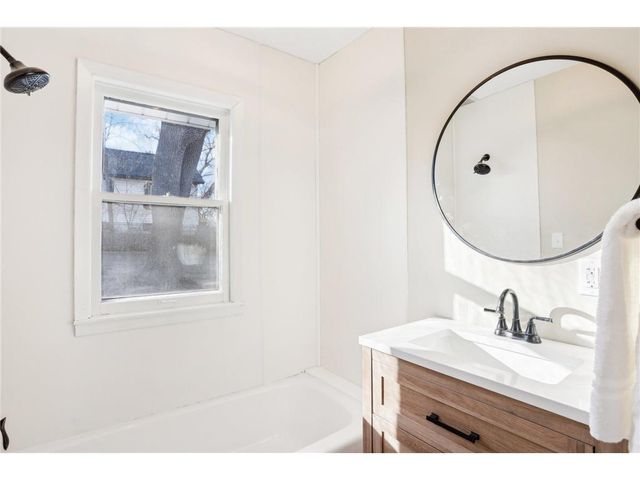 1824 & 1822 Stillwater Avenue E, Saint Paul, MN 55119