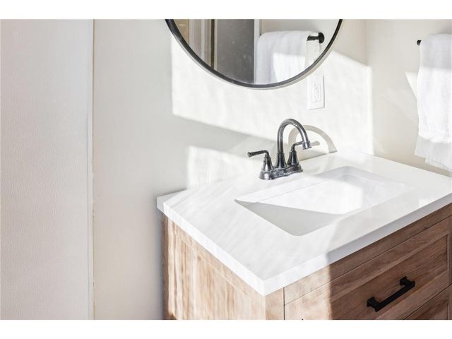 1824 & 1822 Stillwater Avenue E, Saint Paul, MN 55119