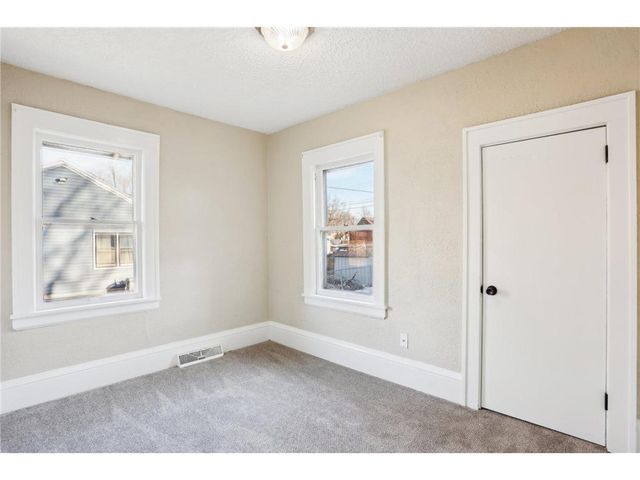 1824 & 1822 Stillwater Avenue E, Saint Paul, MN 55119