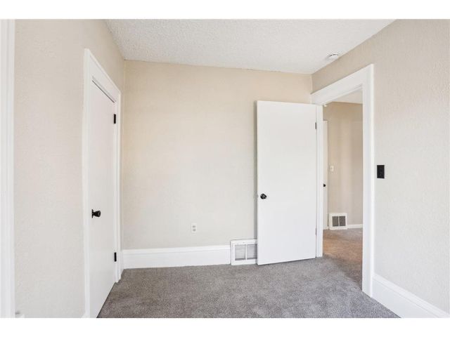 1824 & 1822 Stillwater Avenue E, Saint Paul, MN 55119