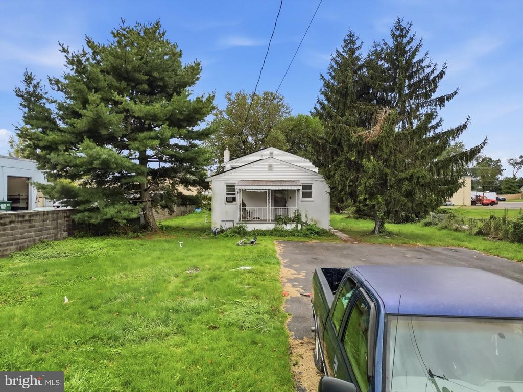 942 ROSA AVE, Croydon, PA 19021 — photo 3