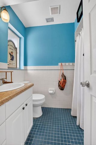 220 SW 10th Avenue, Boynton Beach, FL 33435