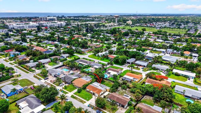220 SW 10th Avenue, Boynton Beach, FL 33435