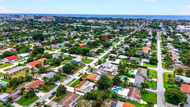 220 SW 10th Avenue, Boynton Beach, FL 33435