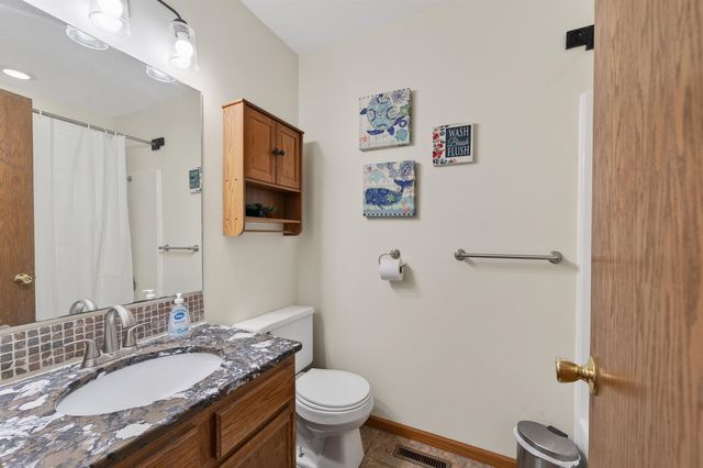 265 W Village Lake Dr, Derby, KS 67037