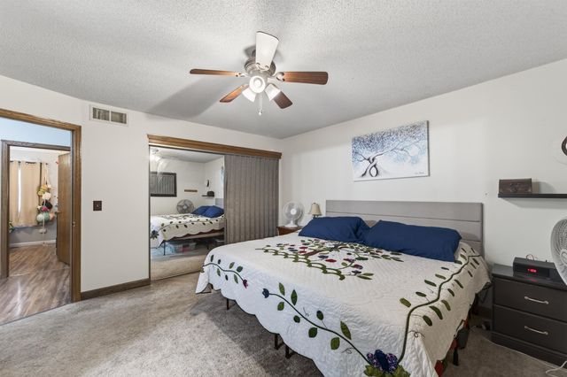 265 W Village Lake Dr, Derby, KS 67037