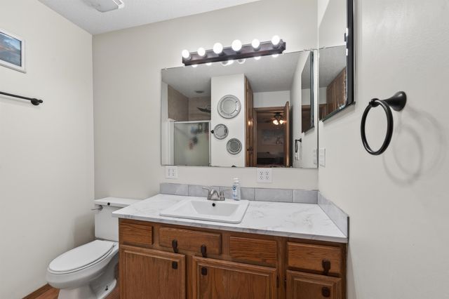 265 W Village Lake Dr, Derby, KS 67037