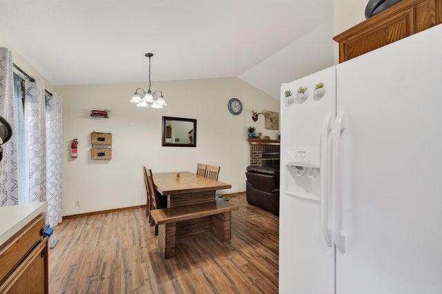 265 W Village Lake Dr, Derby, KS 67037