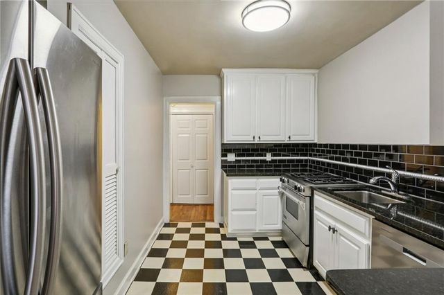 22 Peachtree Hills NE Avenue, Atlanta, GA 30305