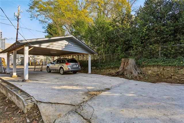 22 Peachtree Hills NE Avenue, Atlanta, GA 30305