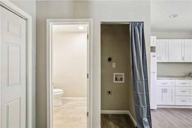 22 Peachtree Hills Avenue NE, Atlanta, GA 30305