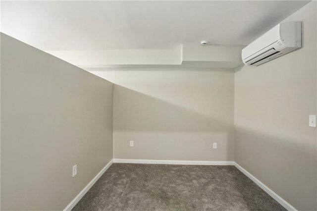 22 Peachtree Hills Avenue NE, Atlanta, GA 30305
