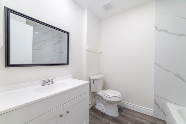 2106 Endicott Lane, Sugar Land, TX 77478