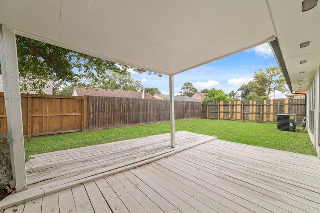 2106 Endicott Lane, Sugar Land, TX 77478