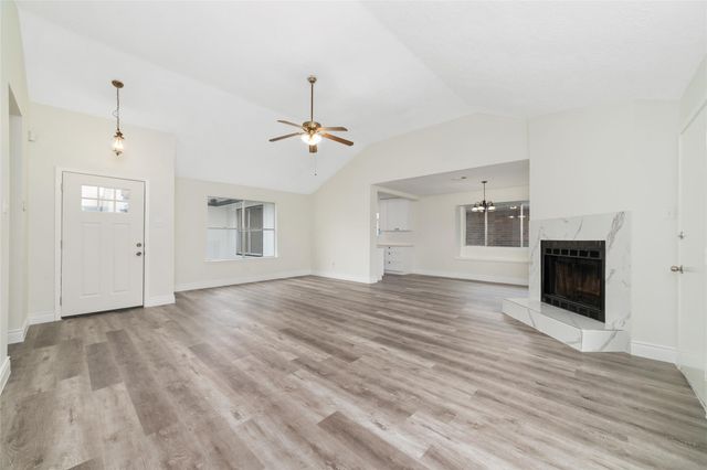 2106 Endicott Lane, Sugar Land, TX 77478