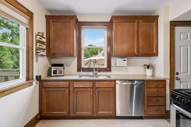4429 Knox Avenue N, Minneapolis, MN 55412