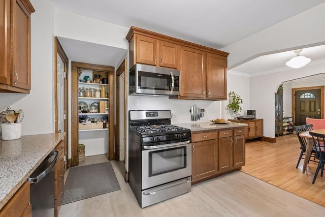 4429 Knox Avenue N, Minneapolis, MN 55412