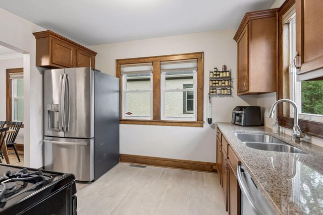 4429 Knox Avenue N, Minneapolis, MN 55412