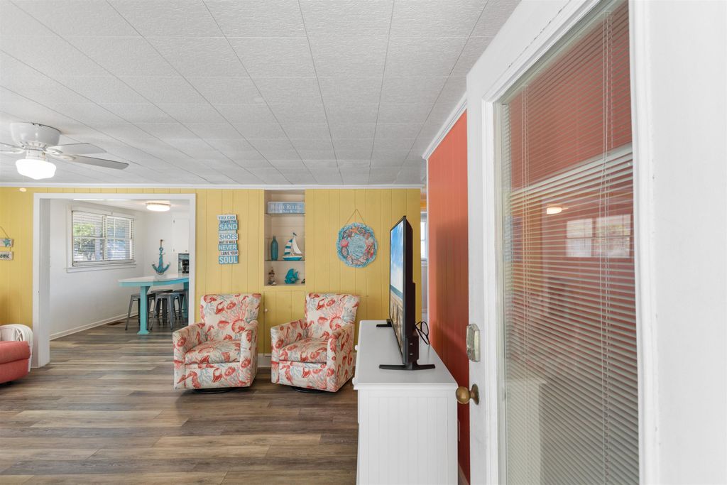 205 5th Ave. S, North Myrtle Beach, SC 29582 — photo 5