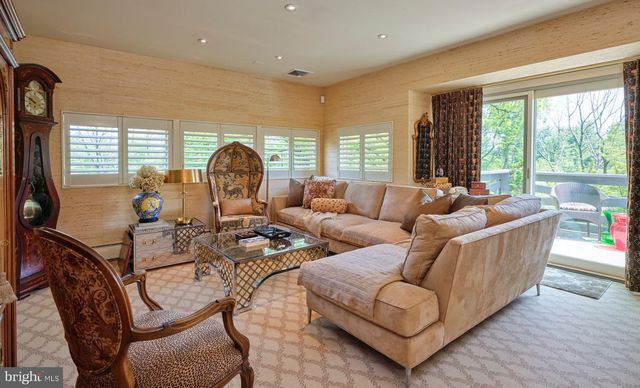 108 BEAUMONT DR, Newtown, PA 18940