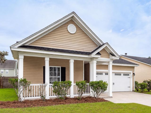 321 Killarney Trail, Moncks Corner, SC 29461