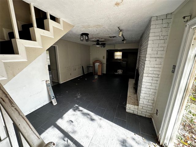 130 Caldwell Street, Baytown, TX 77520