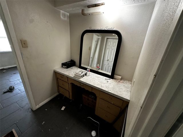 130 Caldwell Street, Baytown, TX 77520