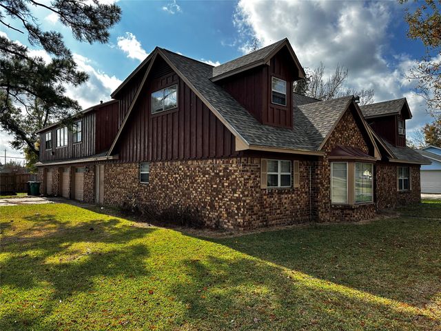 130 Caldwell Street, Baytown, TX 77520