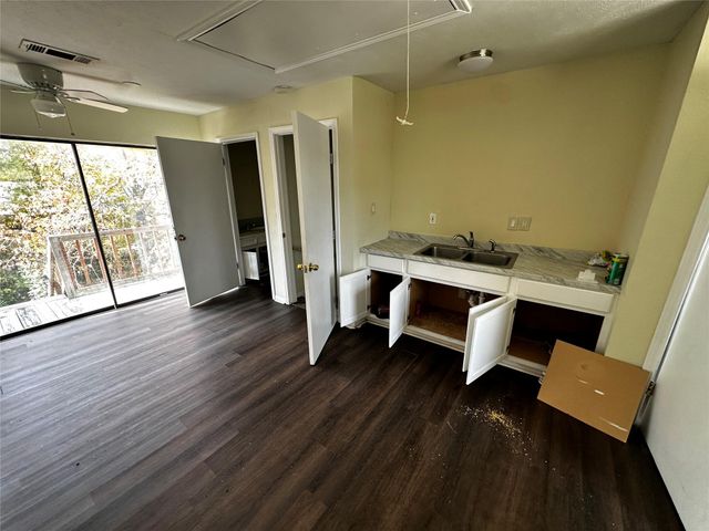 130 Caldwell Street, Baytown, TX 77520