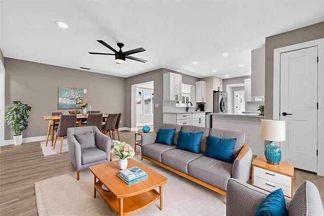 2161 WATEROAK DRIVE N, Clearwater, FL 33764