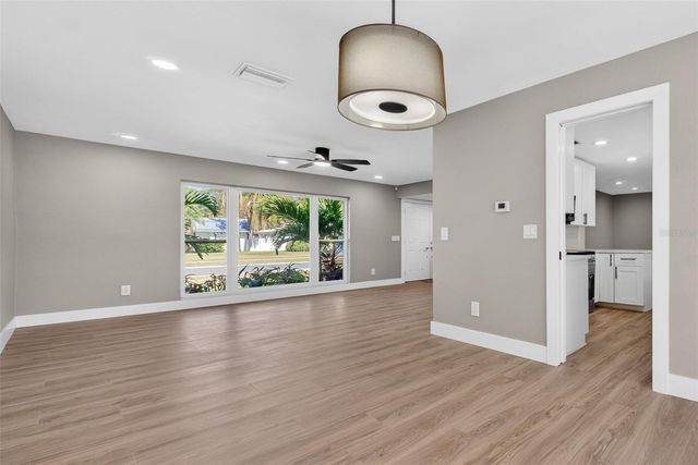 2161 WATEROAK DRIVE N, Clearwater, FL 33764