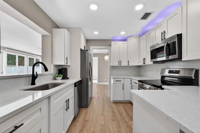 2161 WATEROAK DRIVE N, Clearwater, FL 33764